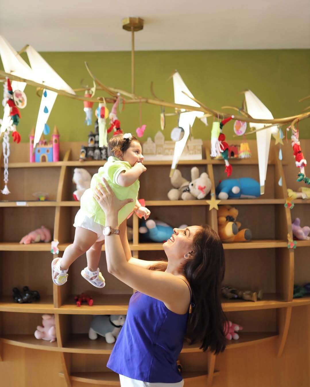 子供用の遊び場 - 屋内