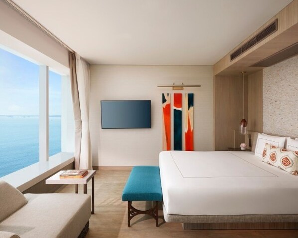 럭셔리 스위트 | 고급 침구, 오리/거위털 이불, 메모리폼 침대, 미니바