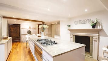 The Old Dairy | Private kitchen | Fridge, microwave, oven, electric kettle