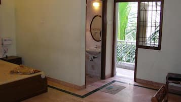 1 bedroom, in-room safe, desk, blackout curtains