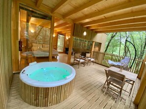 Cabin, Hot Tub, Vineyard View | Terrace/patio - Enoturismo María Manuela (Boqueixon)