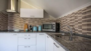 家庭公寓, 3 間臥室 (Maisonette) | 私人廚房 | 大型冰箱、微波爐、爐台、咖啡機/沖茶器