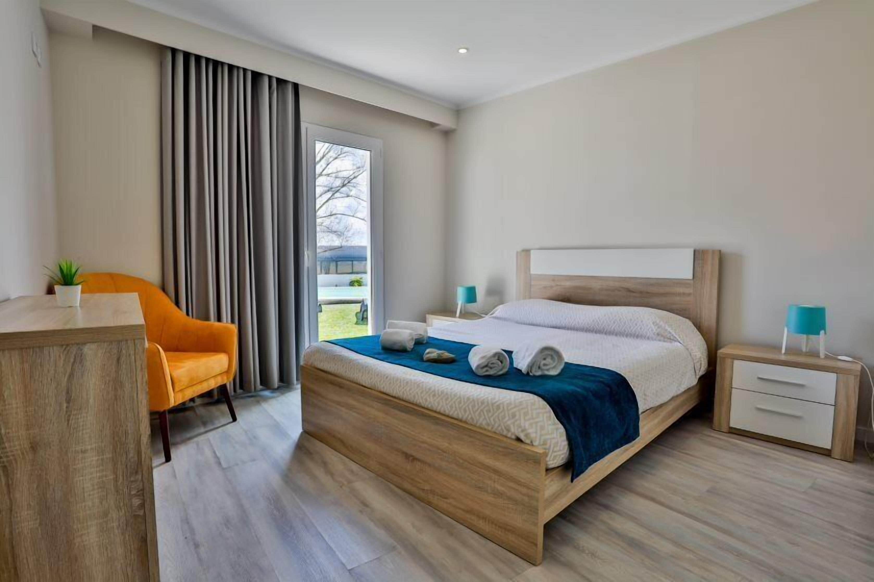 Apartamento familiar | Ropa de cama de alta calidad y decoración individual