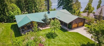 Waterfront, Private, Lodge Home, Hot Tub, Teepee