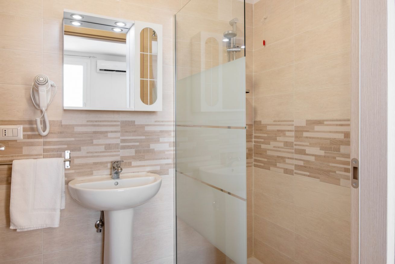 Doccia, bidet, asciugamani