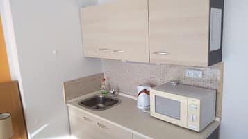 Estudio clásico | Cocina básica privada | Hervidor eléctrico