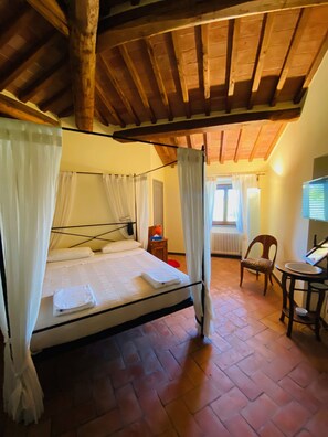 4 soveværelser, strygejern/strygebræt, Wi-Fi, sengetøj