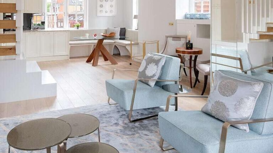 Pocket Full of Pearls Fantastic Duplex