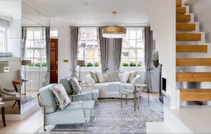 Apartment | Wohnzimmer | Smart-TV