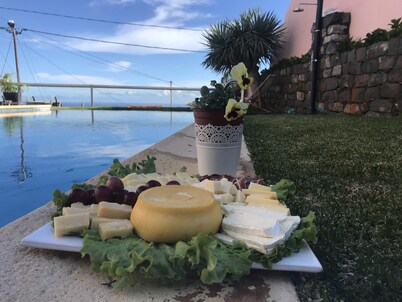 Casa do Poço II - Villa with pool and sea view