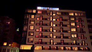 Front of property – evening/night - Hotel Du Nord (Béjaïa)