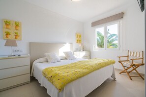 2 Schlafzimmer, Bügeleisen/Bügelbrett, Reisekinderbett, kostenloses WLAN