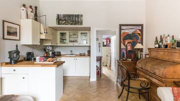 Luksusleilighet | Eget kjøkken | Kjøleskap, mikrobølgeovn, ovn og kokeplater