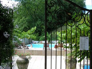 Piscina all'aperto, una piscina riscaldata