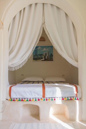 Habitación doble estándar | Sábanas de algodón egipcio y ropa de cama de alta calidad 