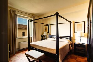 Villa - 4 sovrum - privat pool (Uliveta) | Skrivbord, gratis barnsängar, gratis wi-fi och sängkläder
