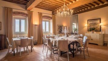 Café da manhã continental grátis todos os dias