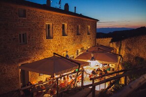 Façade de l’hébergement - soirée/nuit