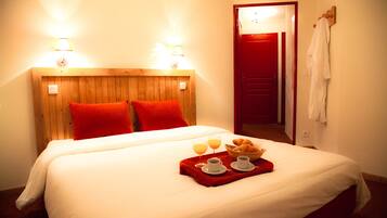 2 bedrooms, iron/ironing board, free cribs/infant beds, free WiFi