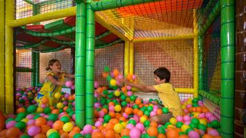 Children’s play area – indoor