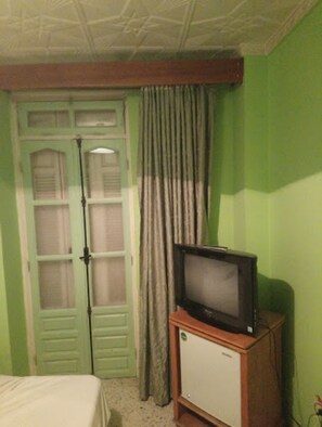 Fernseher