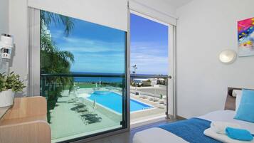 1 quarto, ferros/tábuas de passar roupa, acesso à internet