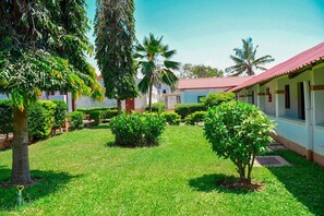 Garden - ACK Guest House Mombasa (Mombasa)