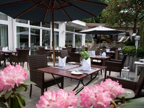 Outdoor dining - Hotel Metzgerei Rößle (Dettingen an der Erms)
