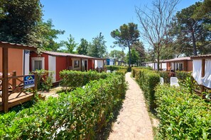 Mobile Home, 2 Bedrooms, Pool Access | Garden view - Camping Adria Mobile Homes Lanterna (Brtonigla)