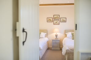 2 bedrooms
