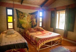 Desk, soundproofing, free WiFi, bed sheets - Pousada Aruana (Cavalcante)