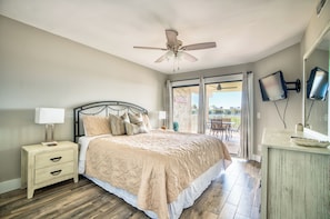 3 bedrooms, iron/ironing board, free WiFi, bed sheets