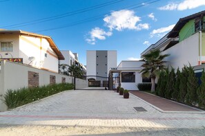 Apartment | Property grounds