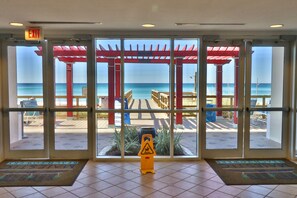 Interior - Majestic 3BR 2BA 17th Floor Tower 2!!! (Panama City Beach)