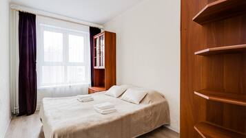 Apartment, 2 Schlafzimmer | 2 Schlafzimmer, Bügeleisen/Bügelbrett, kostenloses WLAN, Bettwäsche
