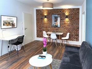 Living area - Nurban Apartments GoHo (Nuremberg)