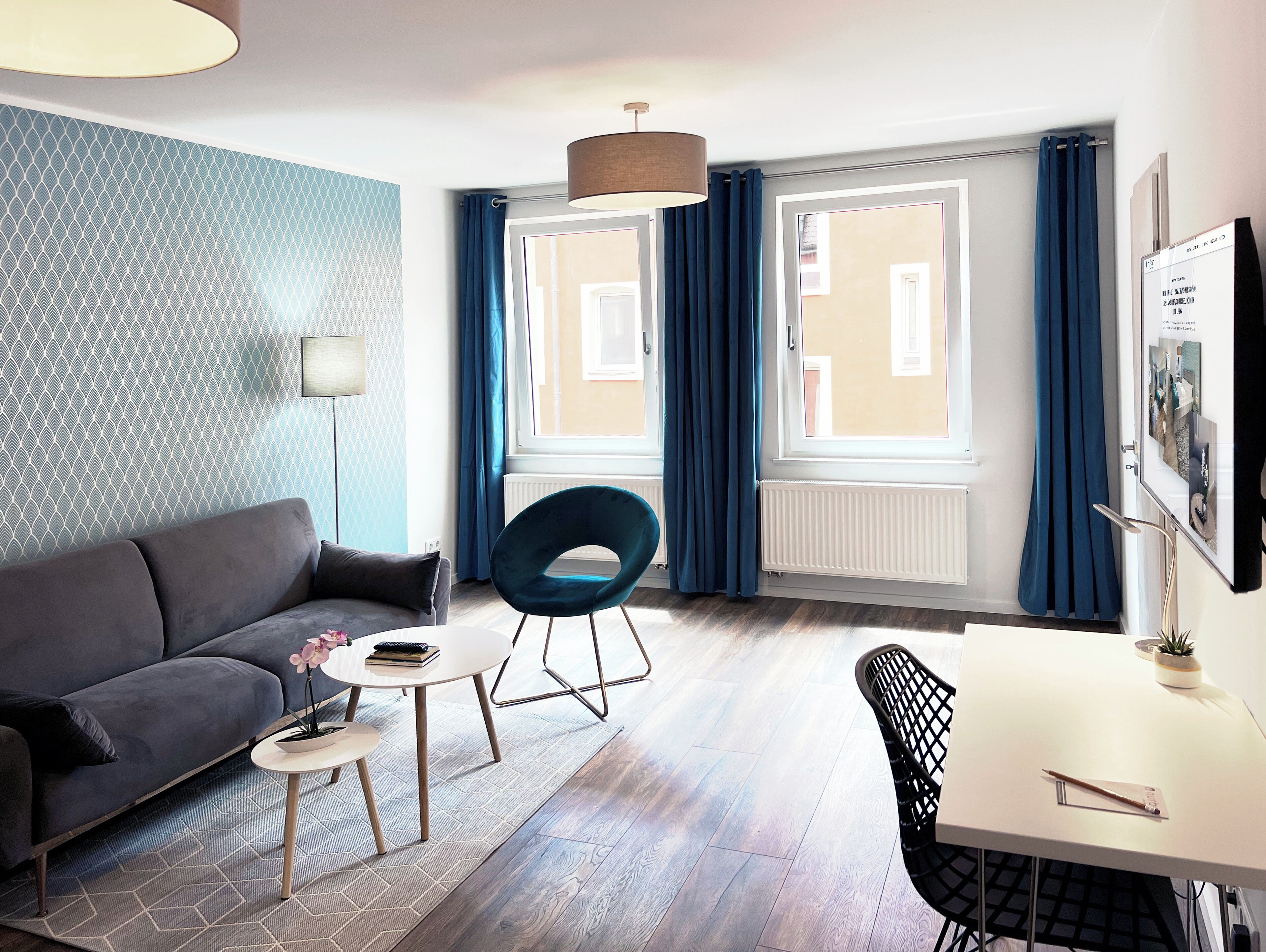 Deluxe Apartment with 2 Bedrooms | 2 bedrooms, individually decorated, individually furnished, desk