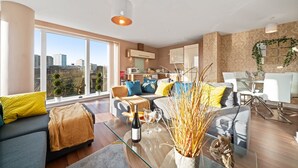 Apartment, 2 Bedrooms | Living room - Onyx Luxury Stylish City Apartments (Birmingham)