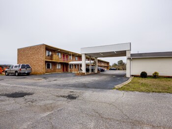 Hotel Mauldin SC South Main Street