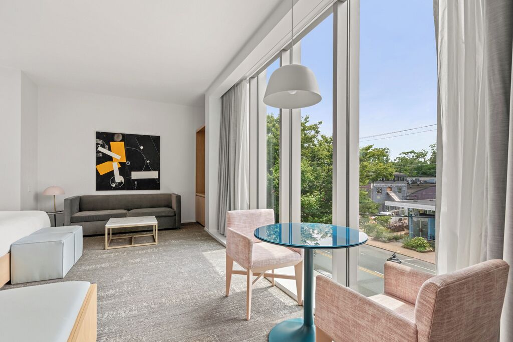 premier room, 1 king bed | 1 bedroom, premium bedding, down duvets, minibar