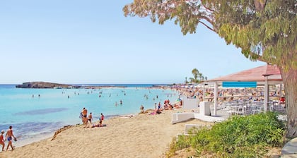 EDEN - Villa neuve Ă distance de marche de NISSI BEACH