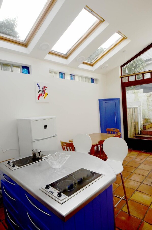 4 bedrooms, individually decorated, individually furnished, desk