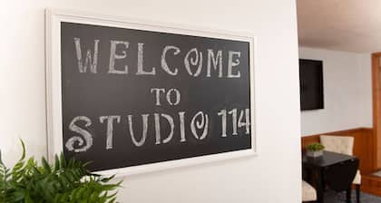 Keskusta Lynchburg Studio 114 ja pysäköintialue