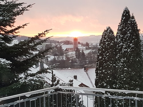 Ferienwohnung am Hang mit toller Aussicht auf den Nationalpark Bayerischer Wald