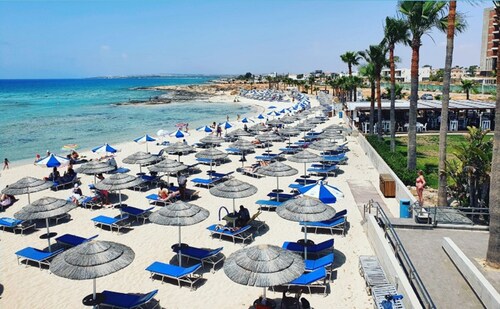 IOANNA - 3BD VILLA only 100m from the Mediterranean Sea