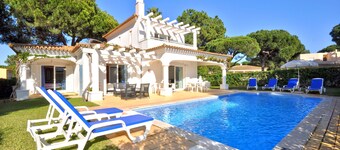 Charming Villa, Private Pool, Walking Distance to Centre, Free AC & Wifi