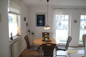 Familienapartment | Wohnbereich | Flachbildfernseher