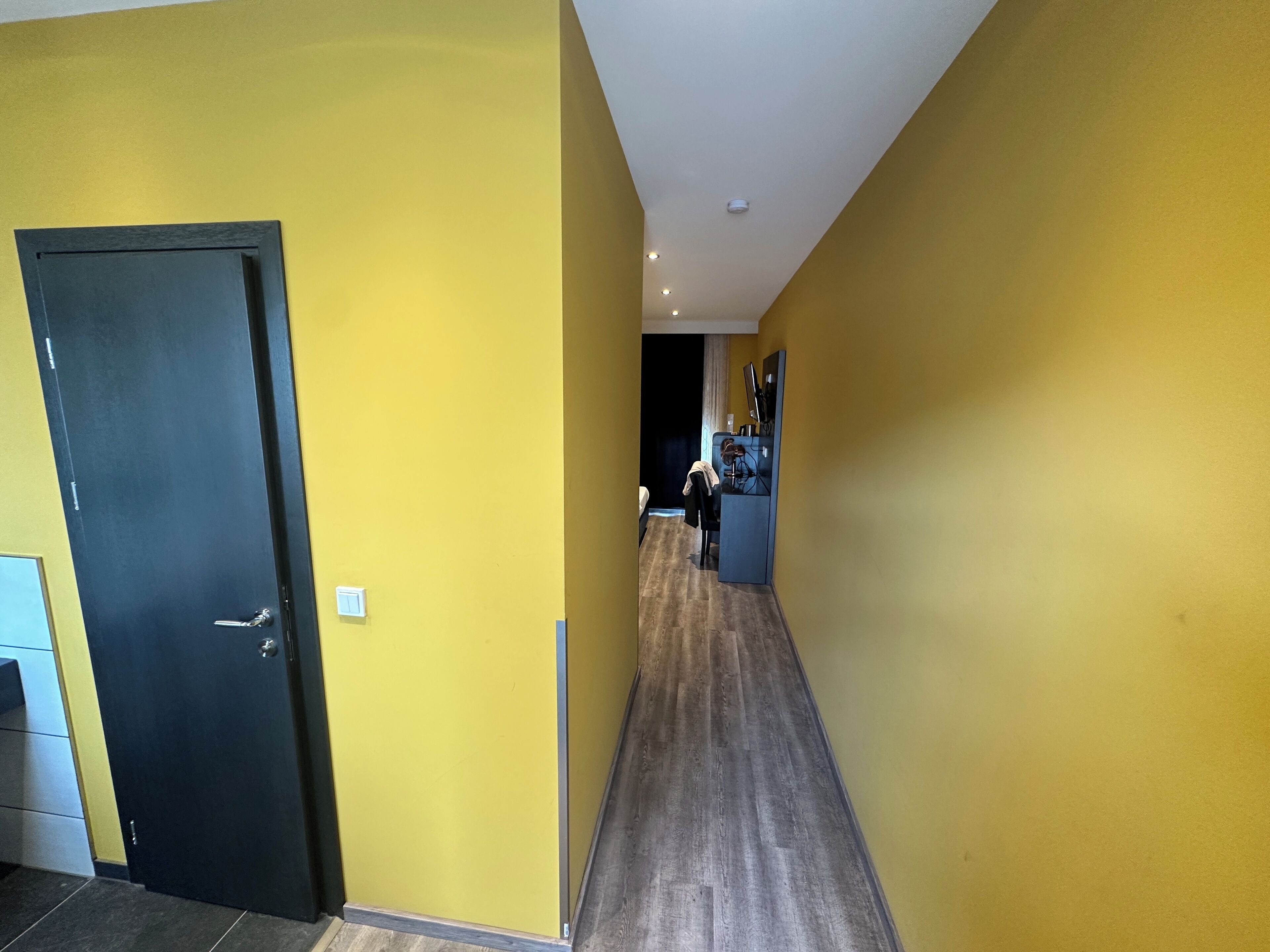 Deluxe Double Room, Balcony | Individually decorated, individually furnished, desk, laptop workspace