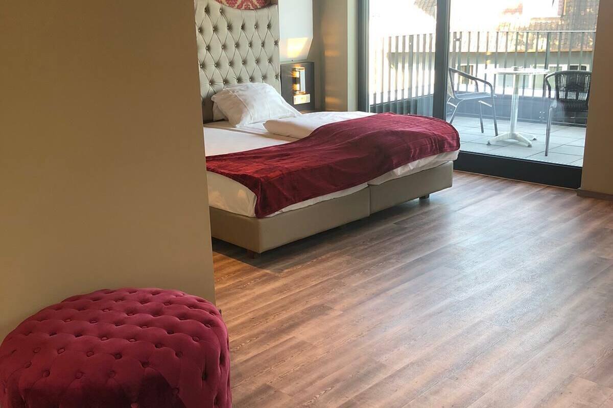 deluxe double room, balcony | individually decorated, individually furnished, desk, laptop workspace