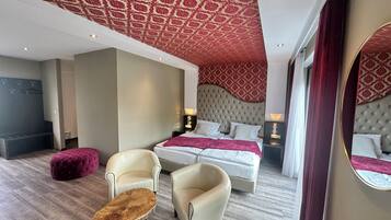 Luxury Double Room, 2 Single Beds | Individually decorated, individually furnished, desk, laptop workspace